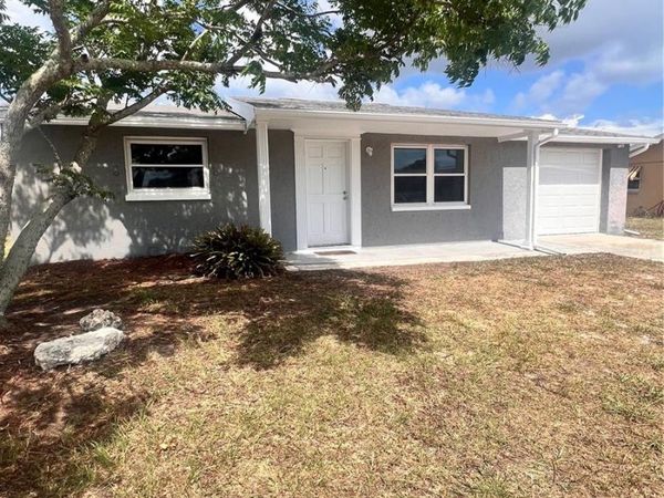 9910 LAKE CHRISE LANE , PORT RICHEY, FL 34668