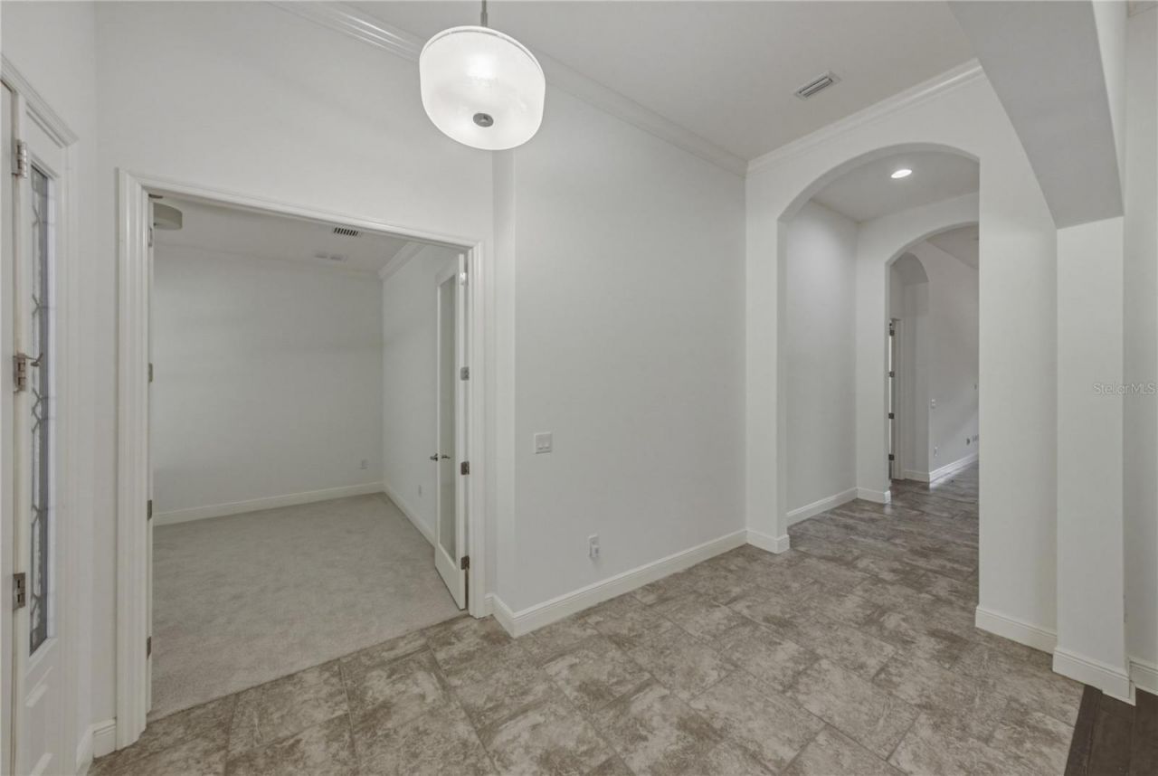 5904 Shell Ridge Drive , Lithia, FL 33547 Photo
