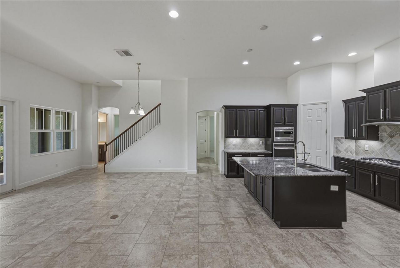 5904 Shell Ridge Drive , Lithia, FL 33547 Photo