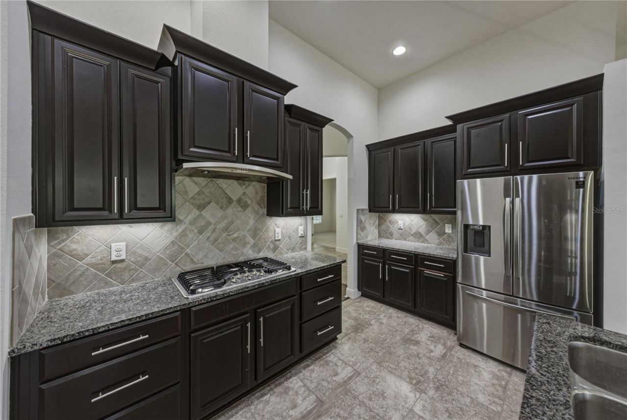 5904 Shell Ridge Drive , Lithia, FL 33547 Photo