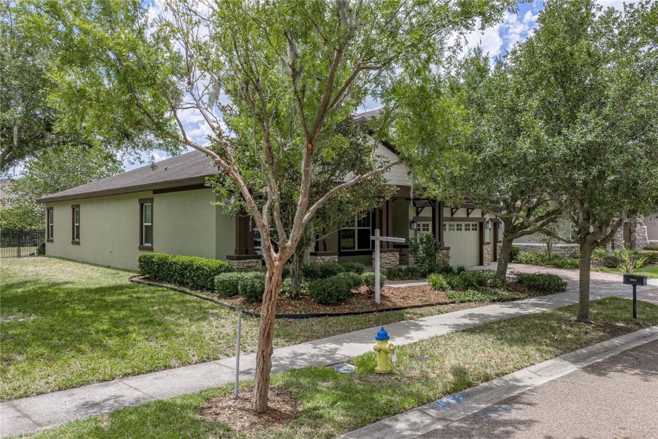 5904 Shell Ridge Drive , Lithia, FL 33547 Photo