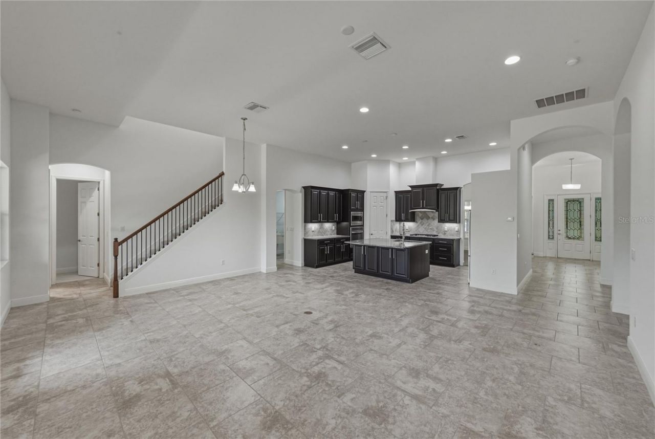 5904 Shell Ridge Drive , Lithia, FL 33547 Photo