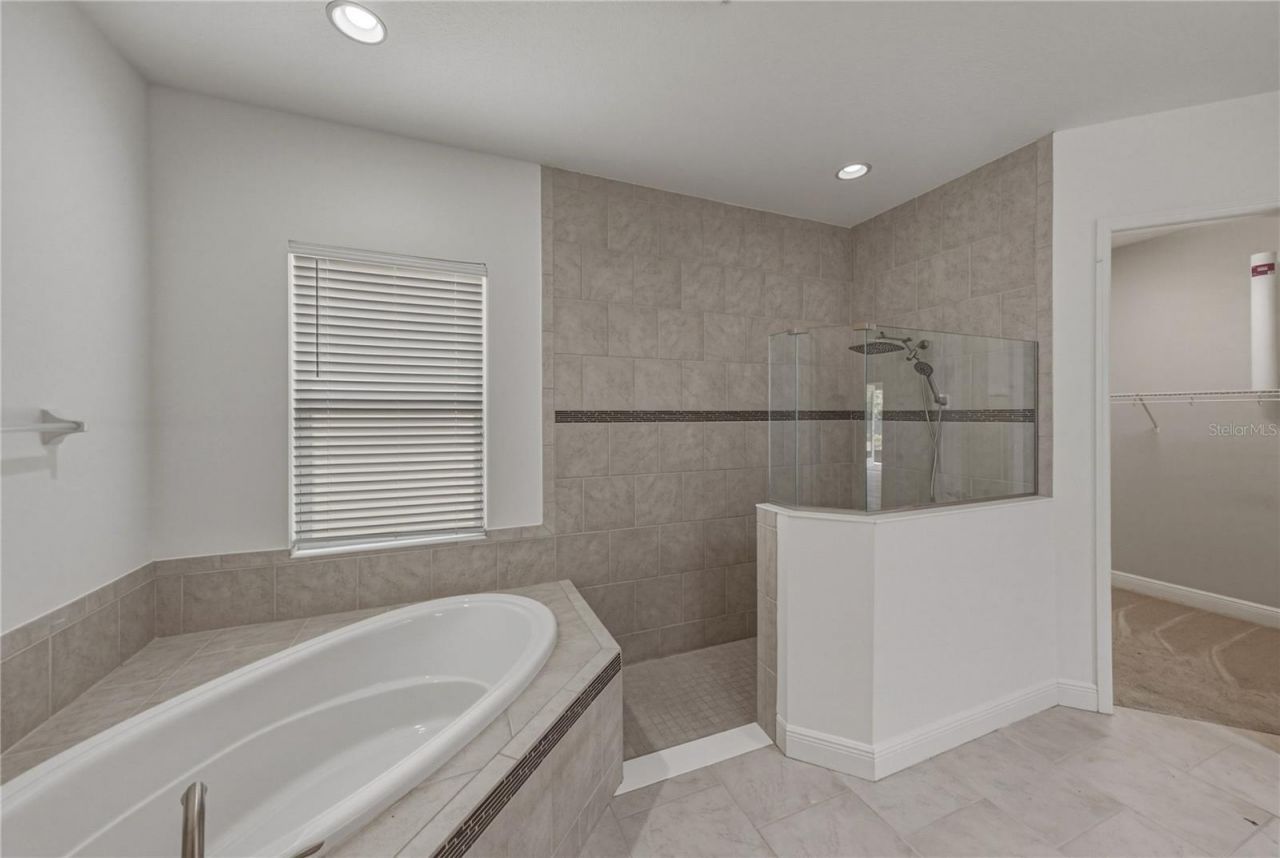 5904 Shell Ridge Drive , Lithia, FL 33547 Photo