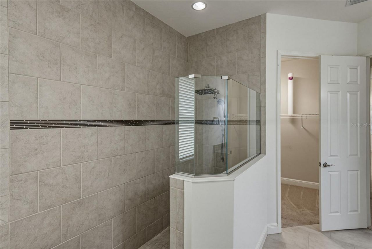 5904 Shell Ridge Drive , Lithia, FL 33547 Photo