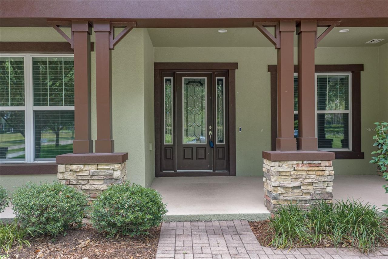 5904 Shell Ridge Drive , Lithia, FL 33547 Photo