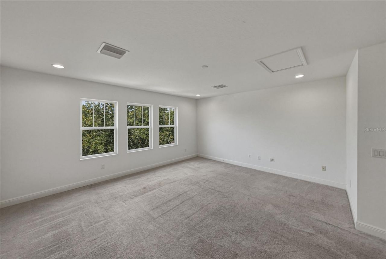 5904 Shell Ridge Drive , Lithia, FL 33547 Photo