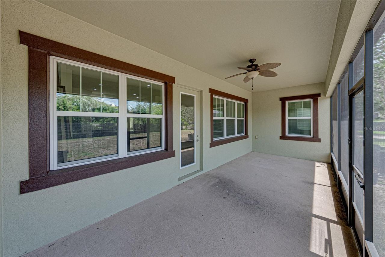 5904 Shell Ridge Drive , Lithia, FL 33547 Photo