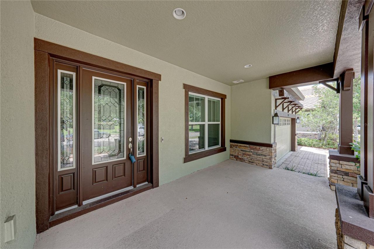 5904 Shell Ridge Drive , Lithia, FL 33547 Photo