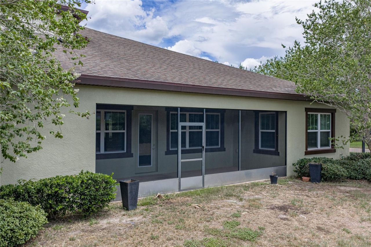 5904 Shell Ridge Drive , Lithia, FL 33547 Photo