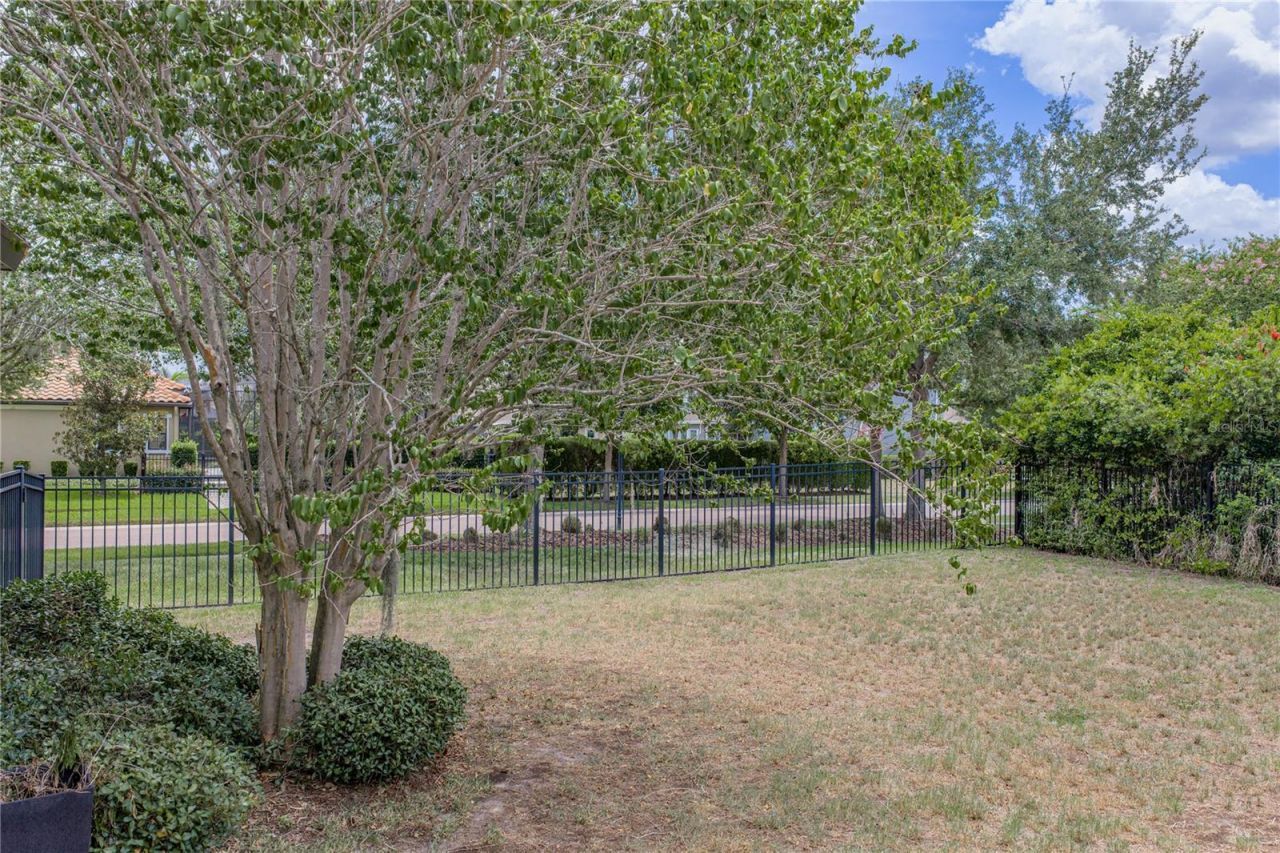 5904 Shell Ridge Drive , Lithia, FL 33547 Photo