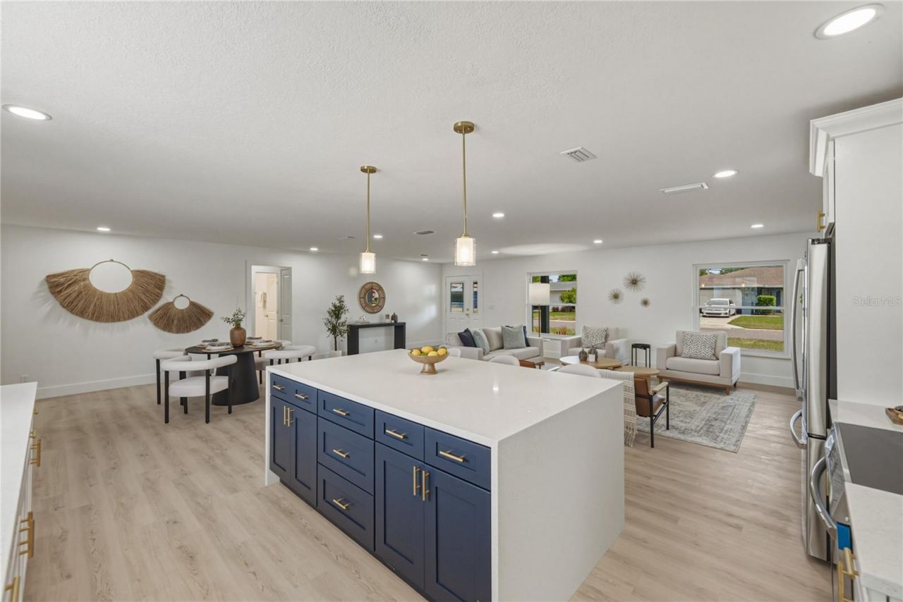 3810 18th Avenue W, Bradenton, FL 34205 Photo