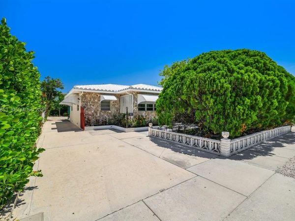 1826 Mckinley St , Hollywood, FL 33020