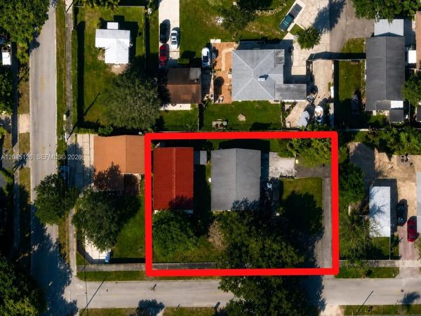 6145 Hayes St, Hollywood, FL 33024