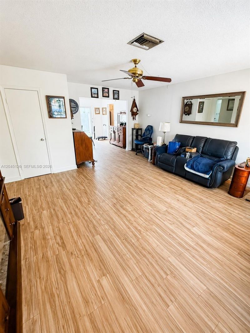 6145 Hayes St, Hollywood, FL 33024 Photo