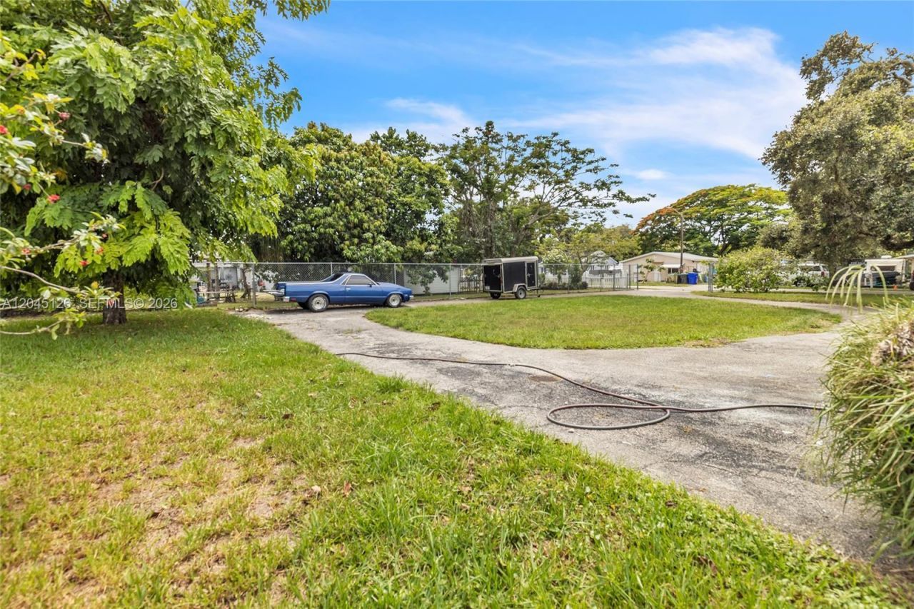 6145 Hayes St, Hollywood, FL 33024 Photo