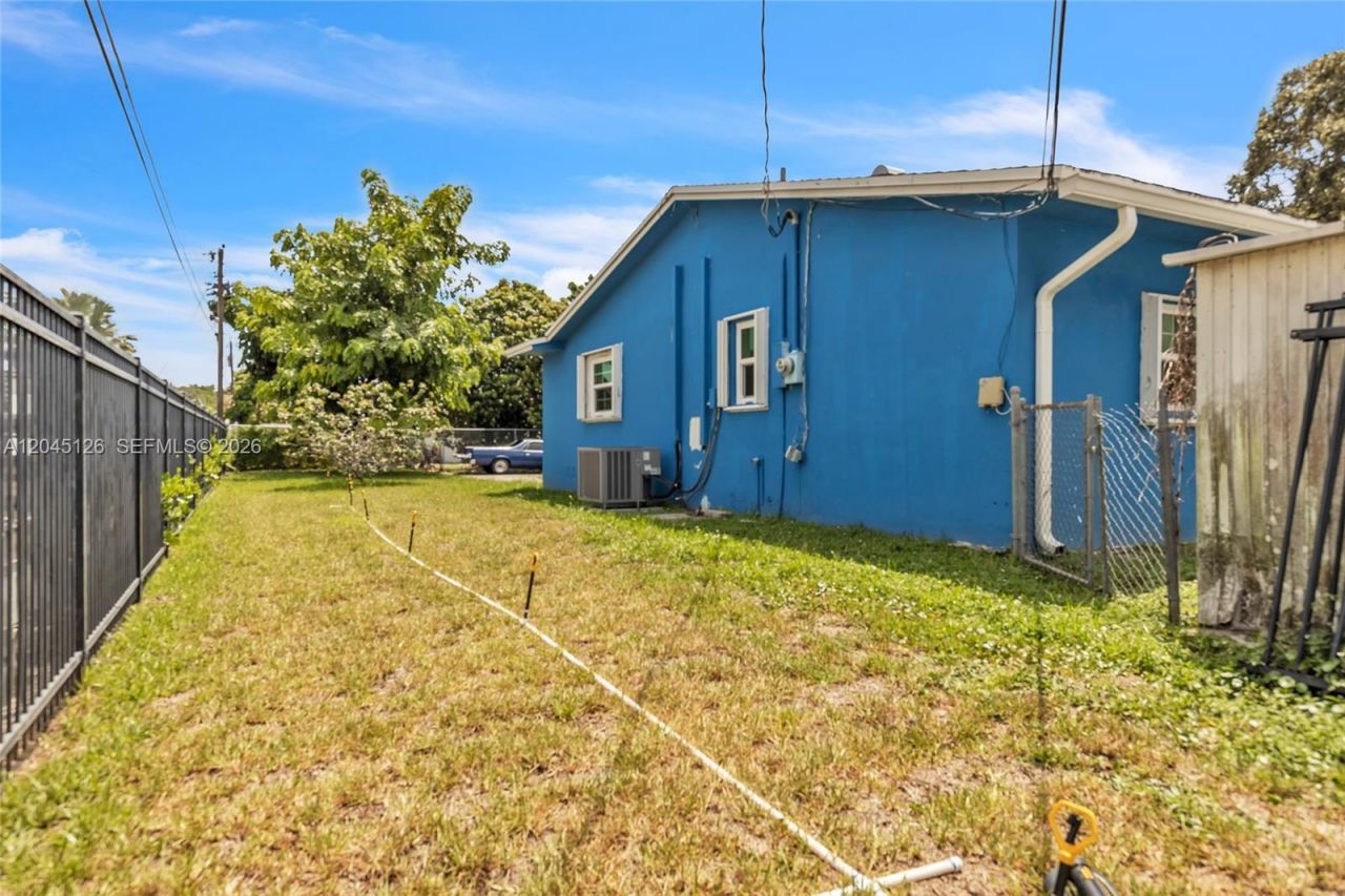 6145 Hayes St, Hollywood, FL 33024 Photo