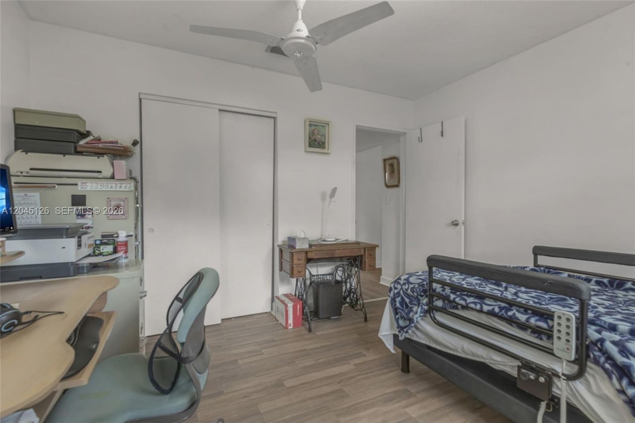 6145 Hayes St, Hollywood, FL 33024 Photo