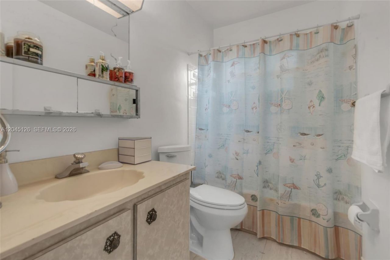 6145 Hayes St, Hollywood, FL 33024 Photo