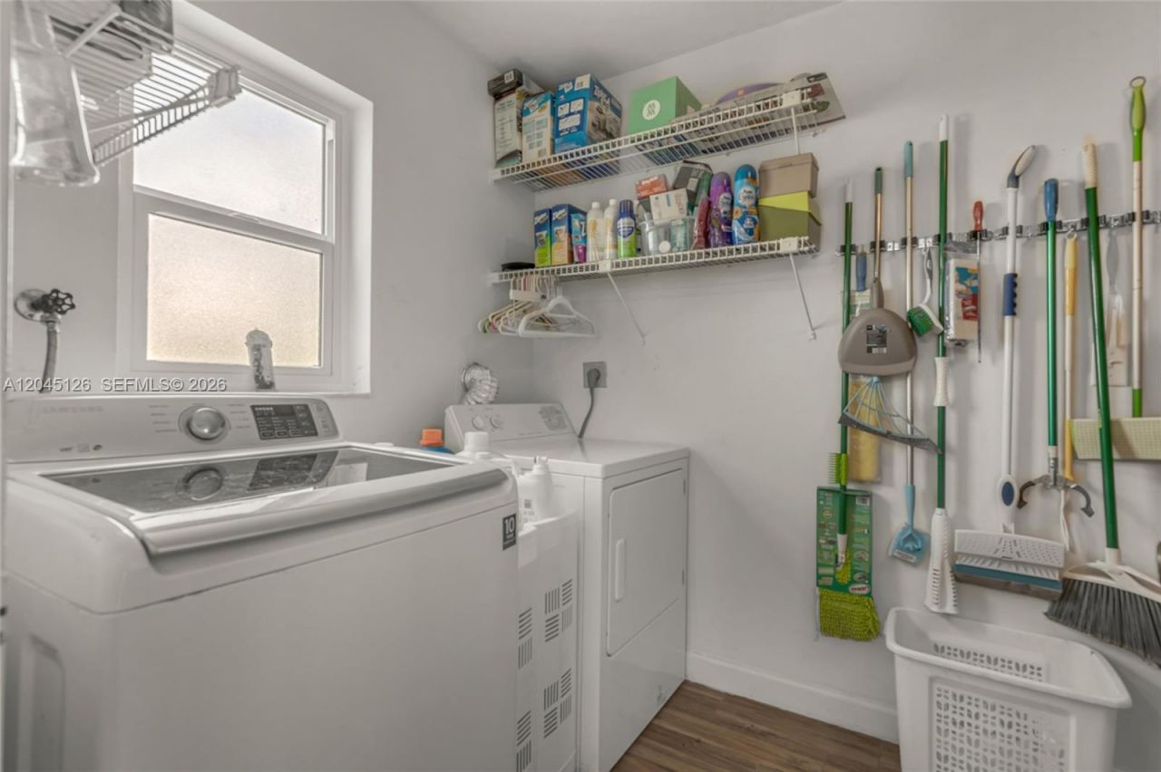6145 Hayes St, Hollywood, FL 33024 Photo