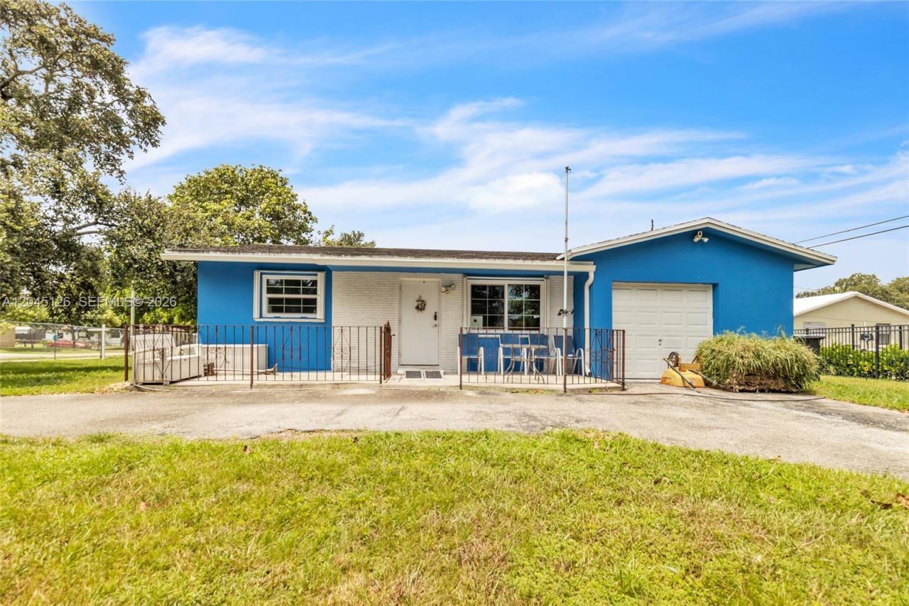 6145 Hayes St, Hollywood, FL 33024 Photo