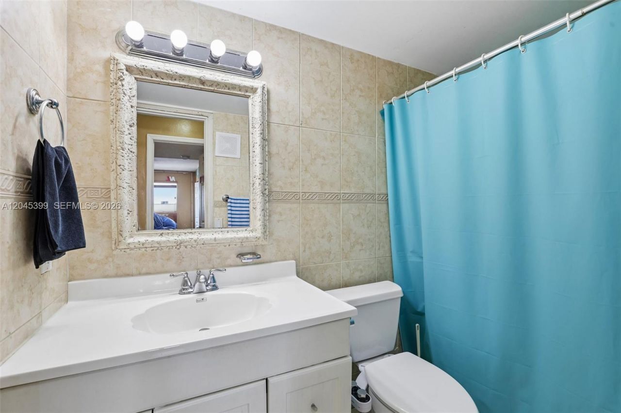 1300 W 53rd St, Unit 25, Hialeah, FL 33012 Photo