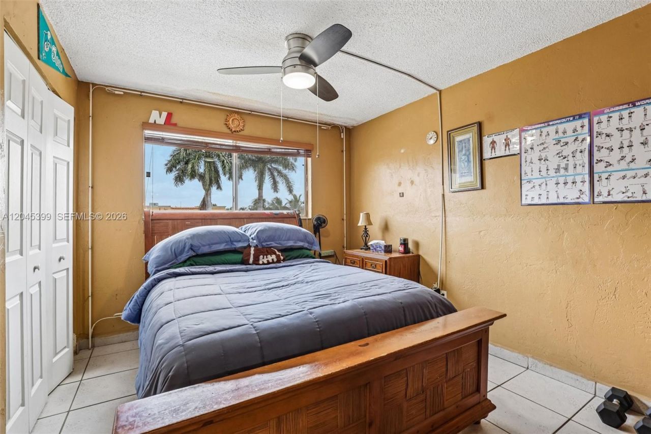 1300 W 53rd St, Unit 25, Hialeah, FL 33012 Photo