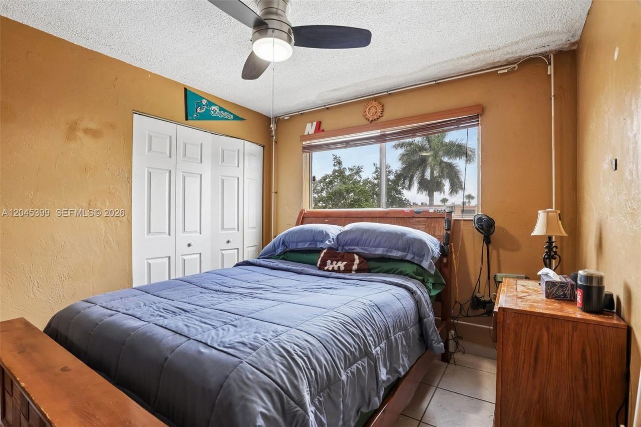 1300 W 53rd St, Unit 25, Hialeah, FL 33012 Photo