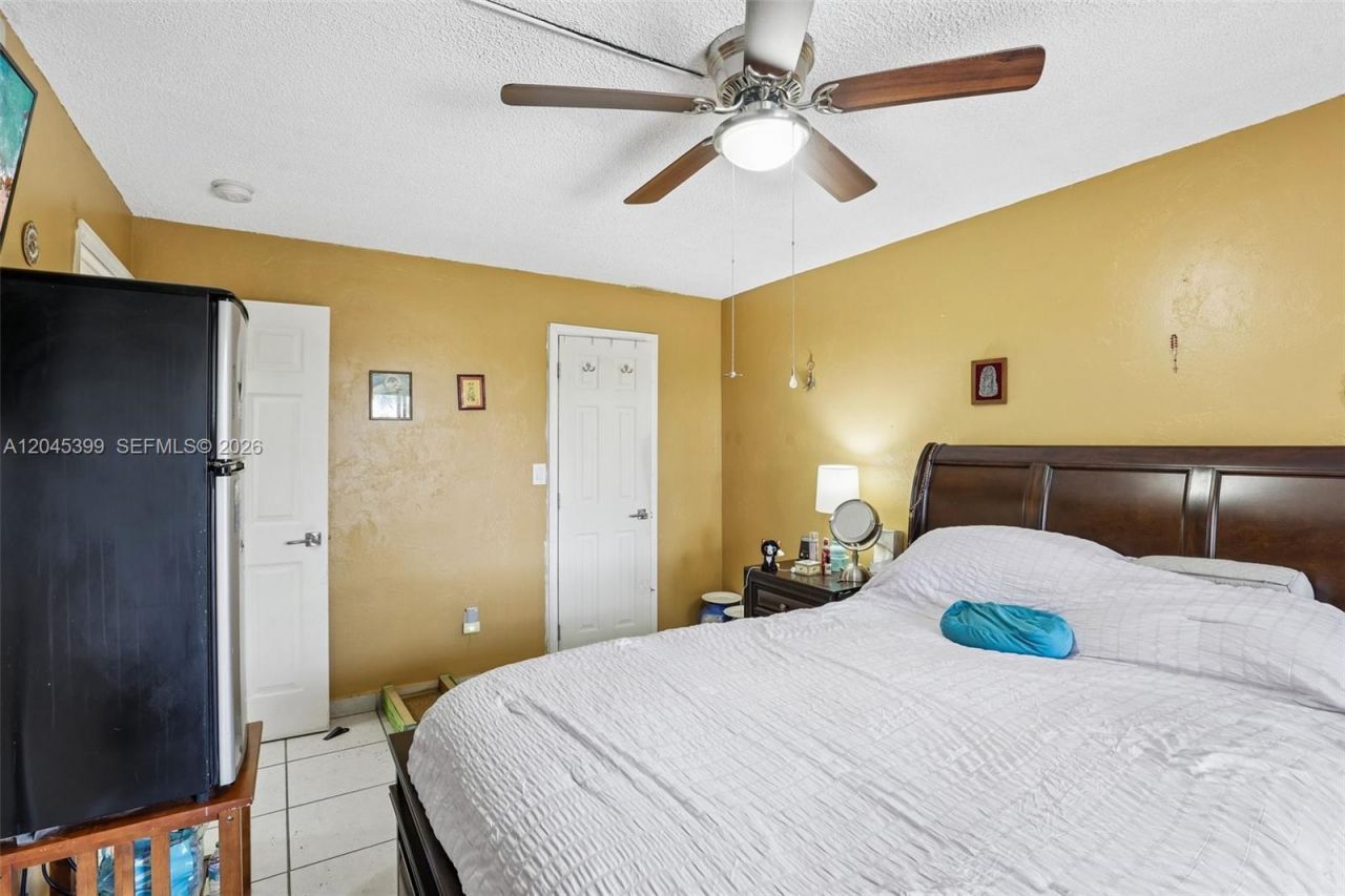 1300 W 53rd St, Unit 25, Hialeah, FL 33012 Photo
