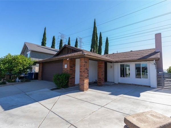 11493 Lev, San Fernando, CA 91345