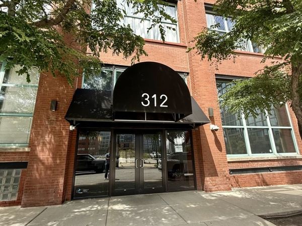 312 N May Street, Unit 4H, Chicago, IL 60607