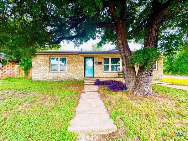 2402 Oak Drive , Gatesville, TX 76528