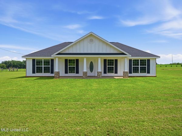 15450 Constitution Road, Moss Point, MS 39562