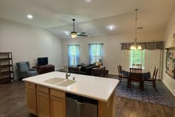 522 Mountain Laurel Circle photo 4