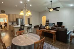 522 Mountain Laurel Circle photo 4