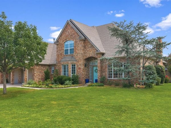 617 W Riverwalk Court, Norman, OK 73072