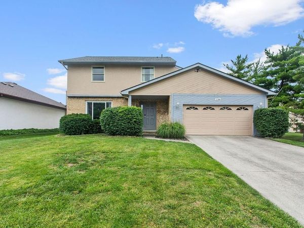 2386 Parkview Drive , Grove City, OH 43123