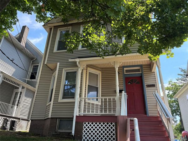 137 N Clinton Street , Poughkeepsie, NY 12601