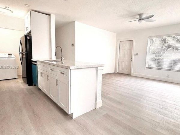 721 N 68th Ter , Hollywood, FL 33024