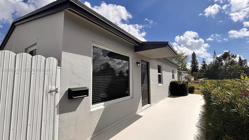 721 N 68th Ter, Hollywood, FL 33024 Photo
