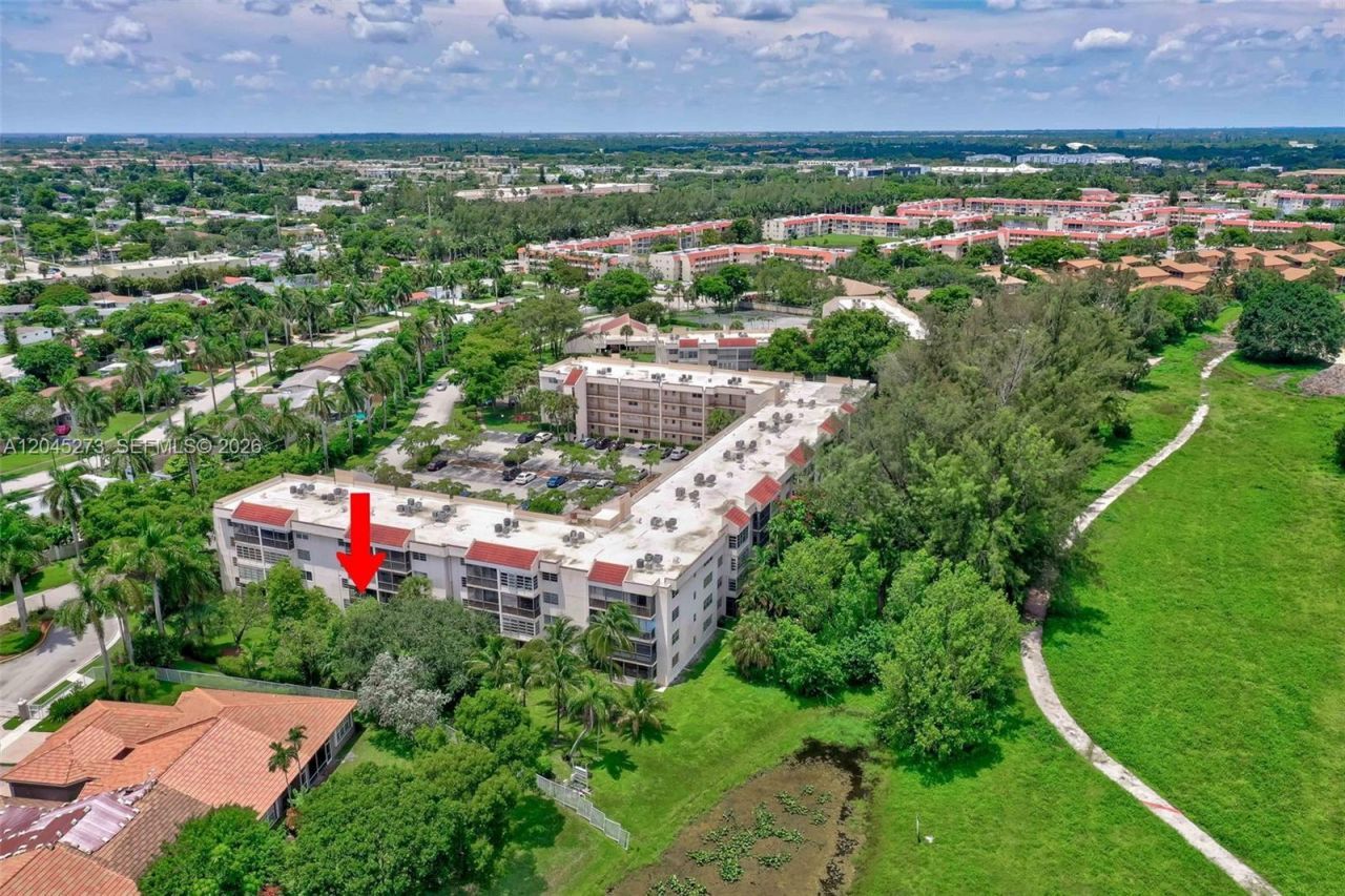 2571 Aragon Blvd, Unit 220, Sunrise, FL 33322 Photo