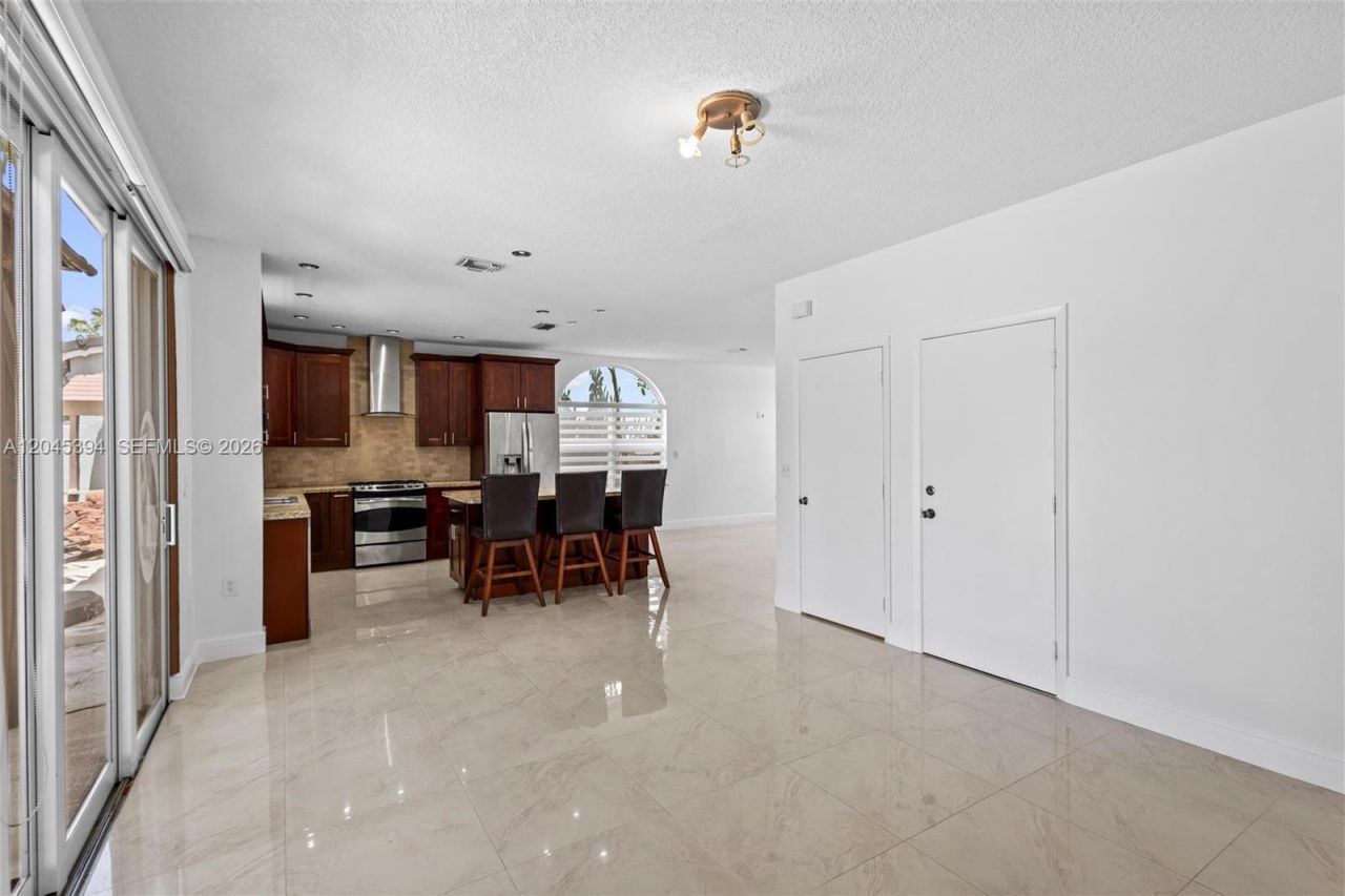 15835 NW 7th St , Pembroke Pines, FL 33028 Photo