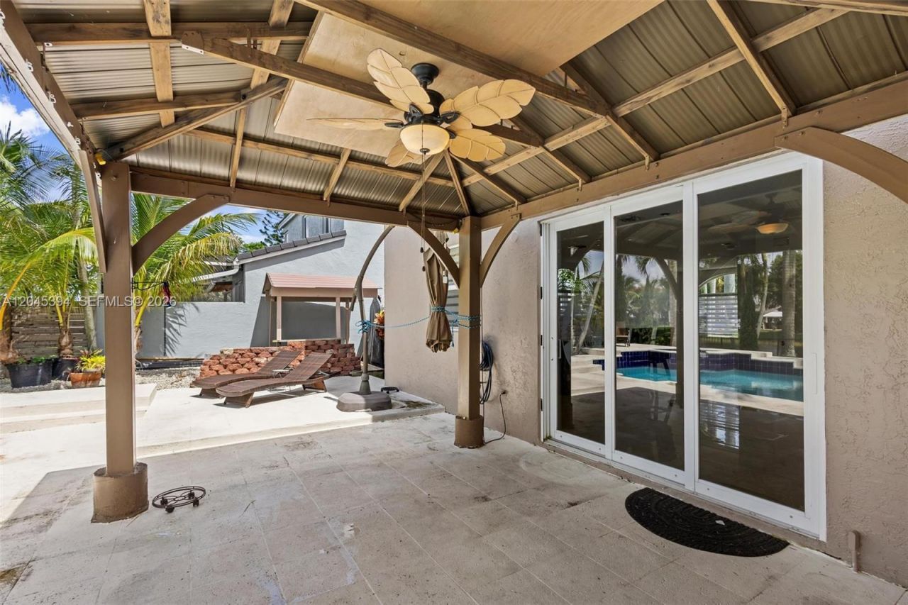 15835 NW 7th St , Pembroke Pines, FL 33028 Photo