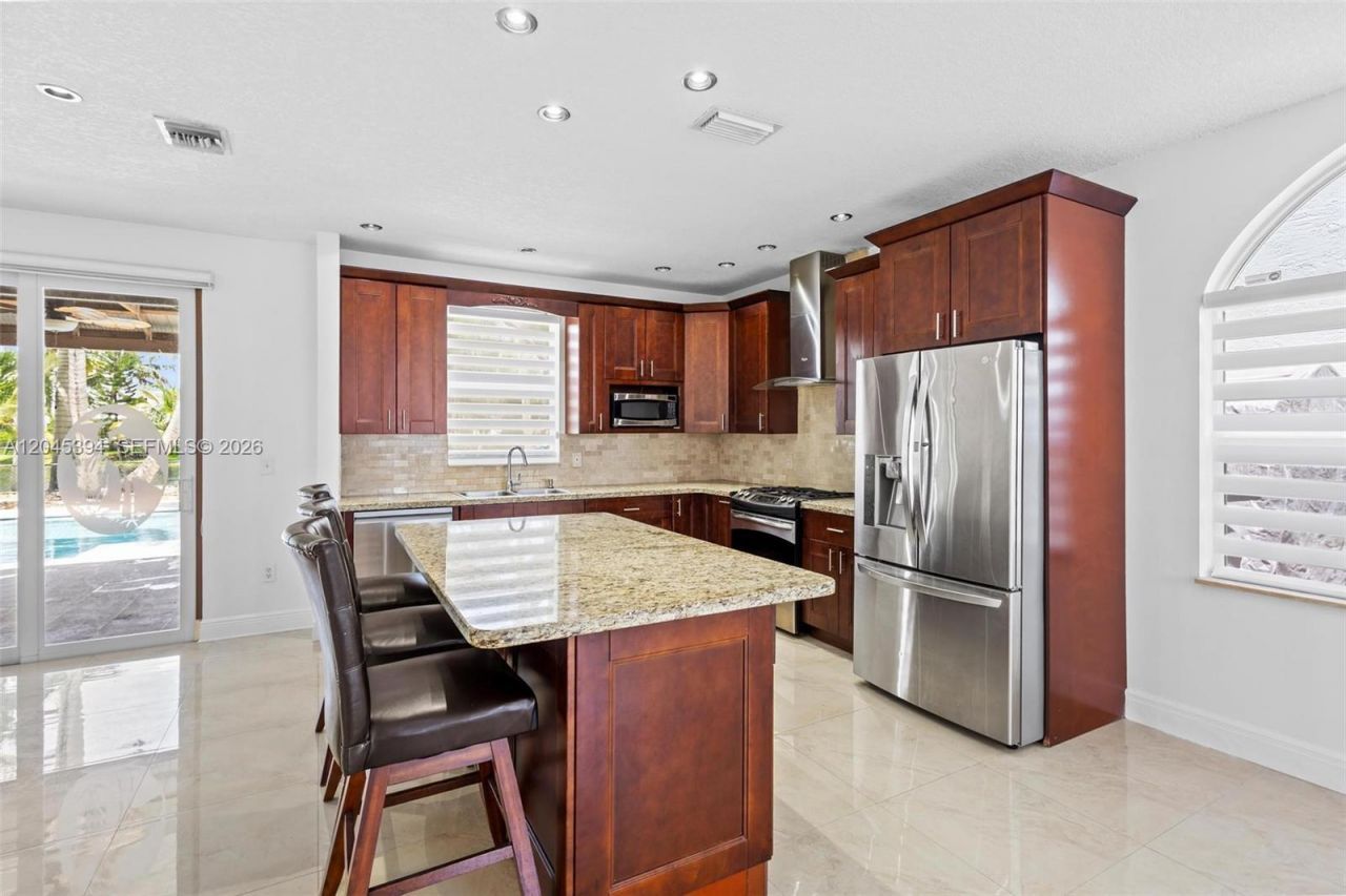 15835 NW 7th St , Pembroke Pines, FL 33028 Photo