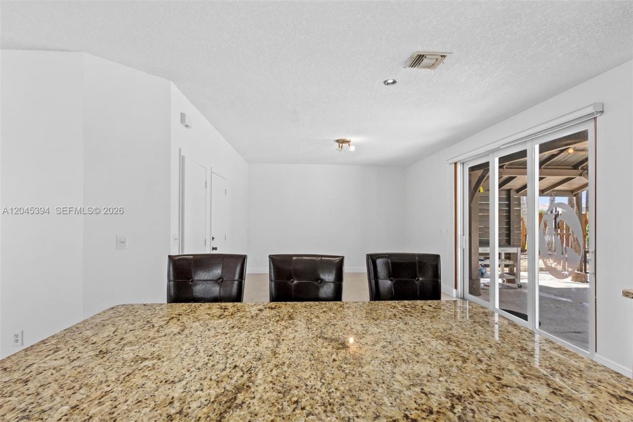 15835 NW 7th St , Pembroke Pines, FL 33028 Photo