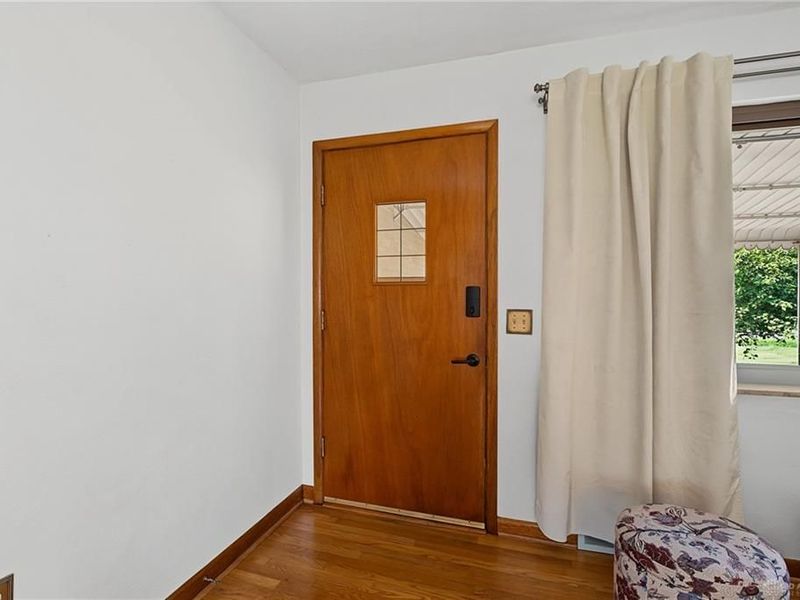210 Broadway Road, Enon Vlg, OH 45323 Photo 8