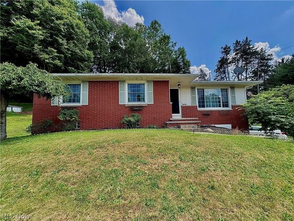 1759 Buena Vista Drive, Coshocton, OH 43812