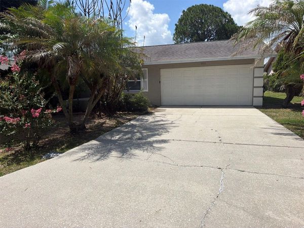 406 LAKE DAISY DRIVE , WINTER HAVEN, FL 33884