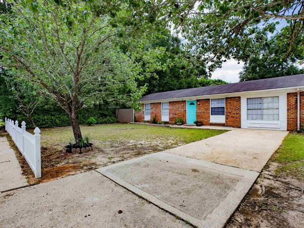 4381 Bixby Cir, Pensacola, FL 32514