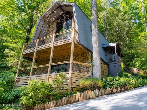 6237 Old Walland Hwy, Walland, TN 37886