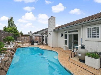321 Quailhollow Dr, Ione, CA 95640 Photo